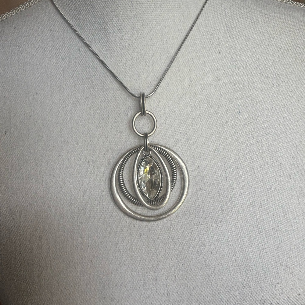 Long Silver necklace with crystal drop - Picture 1 of 5